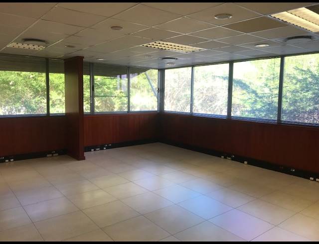 154M² OFFICE TO LET IN LA LUCIA RIDGE